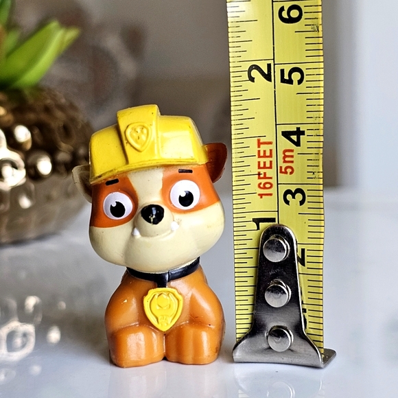 Paw Patrol Rubble's Mountain Rescue Toy Play Set Rubble Replacement Dog Figure - Picture 4 of 10